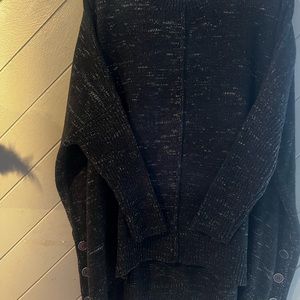 Indigo thread, small oversize sweater